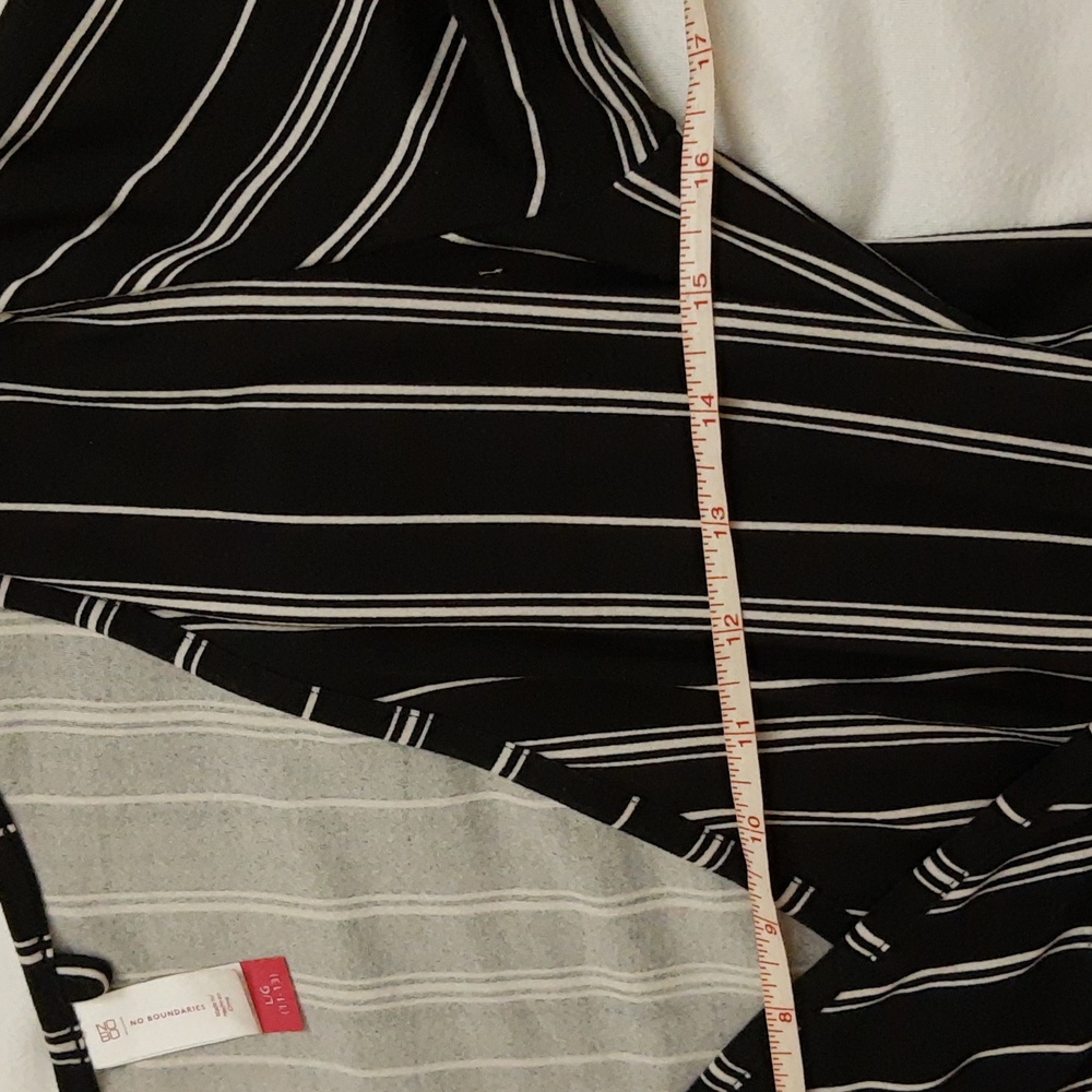 Black and White Pinstripe Jumpsuit, Women Juniors L (11-13) - Picture 6 of 16